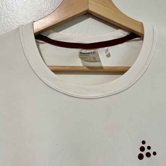 Craft Off-White Performance Tee - Men’s Size Medium - Picture 7 of 15